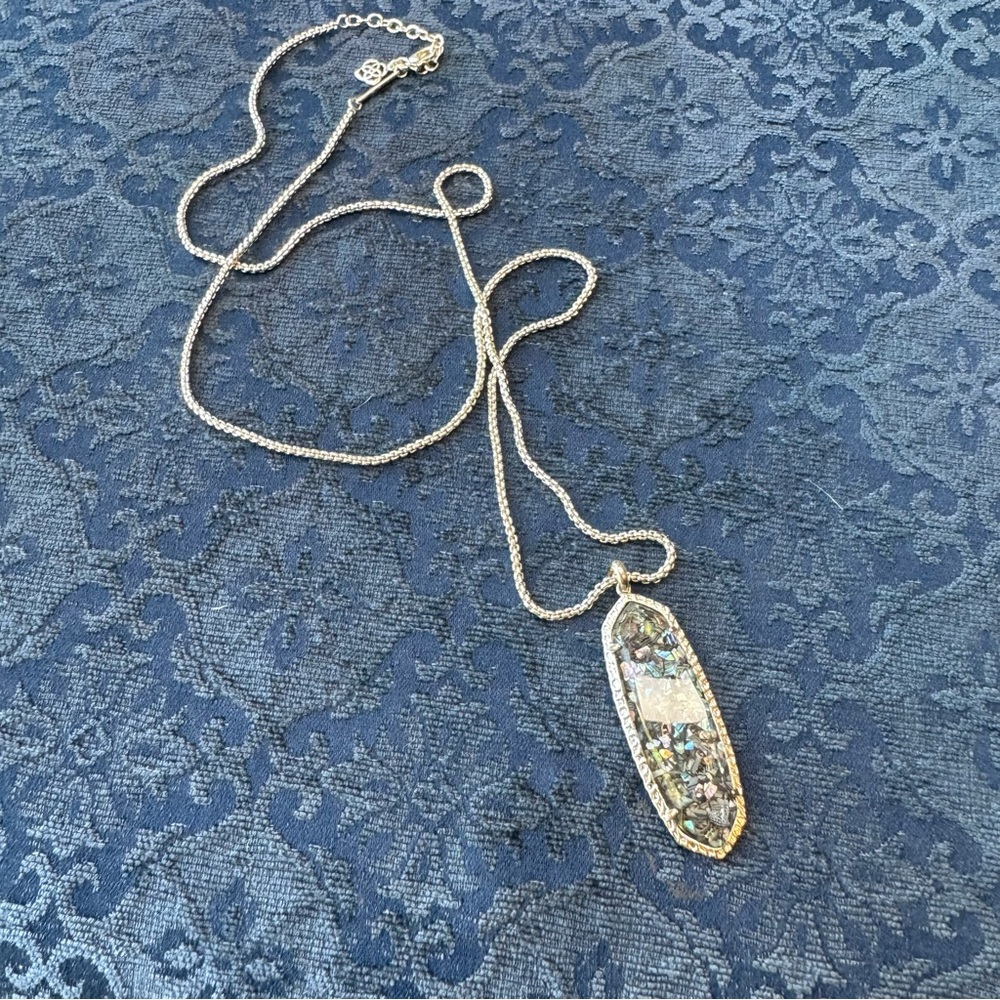 Kendra Scott Layden necklace in crushed Abalone shell gold tone chain rare